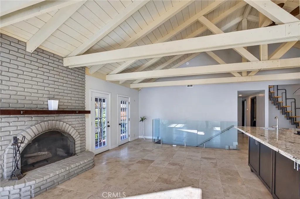 https://cdn.realtyfeed.com/cdn/127/306624629/8a8cac820aeee4a44d9ed424c16bfbfc.webp