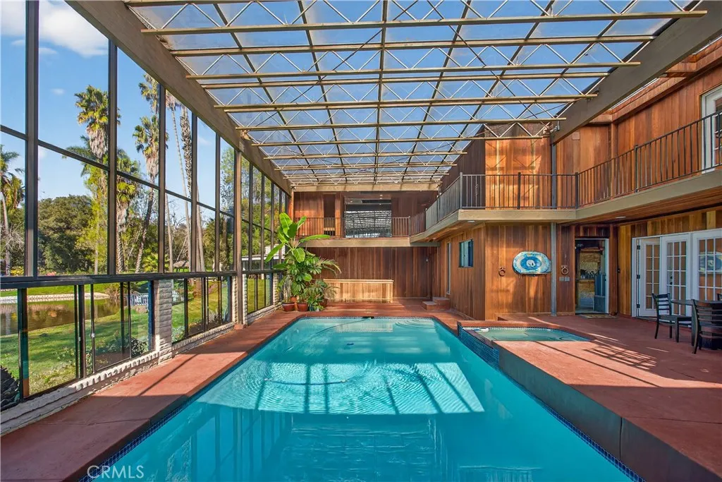 https://cdn.realtyfeed.com/cdn/127/306624629/ae4e92667b5c7cf233f8a043d74172b9.webp