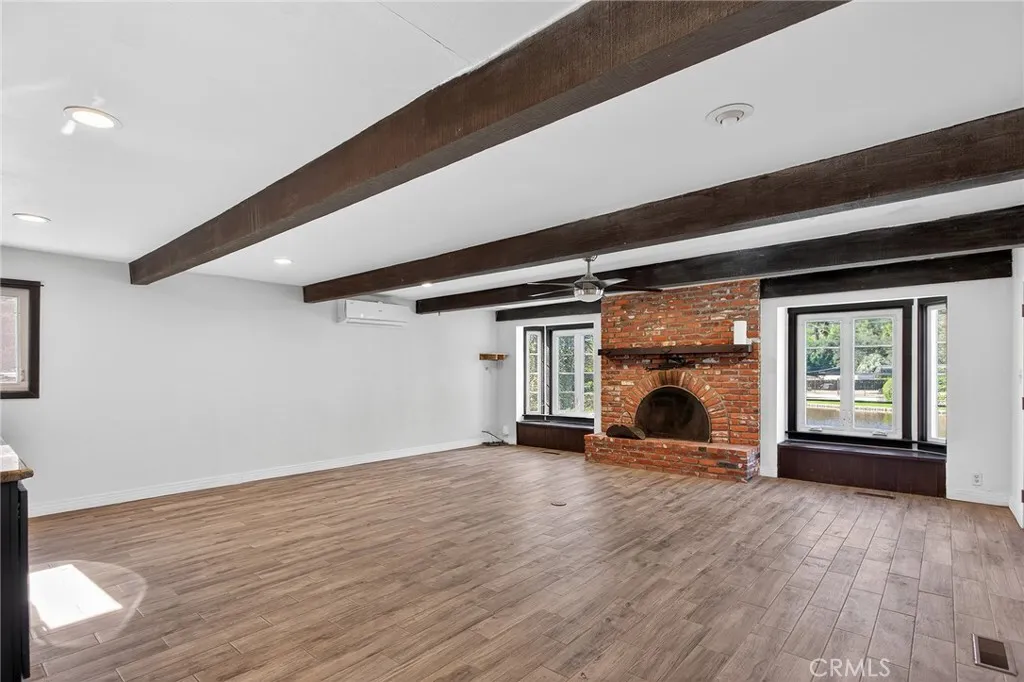 https://cdn.realtyfeed.com/cdn/127/306624629/e1f33e24739578d3820524aa64f724a5.webp