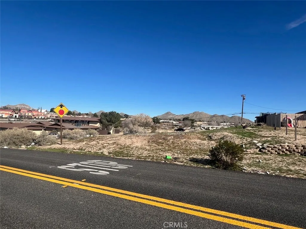 0 Mondamon, Apple Valley, CA 92307 - Main photo, Apple Valley, CA