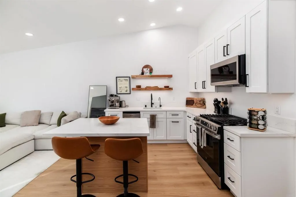 Photo #7: NDP2600649 Listing: Photo #7