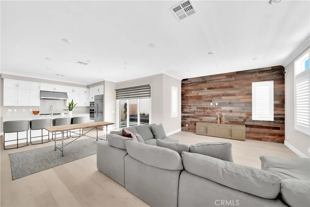 249 Chorus, Irvine, CA 92618 - Photo 3 of 32, Irvine, CA