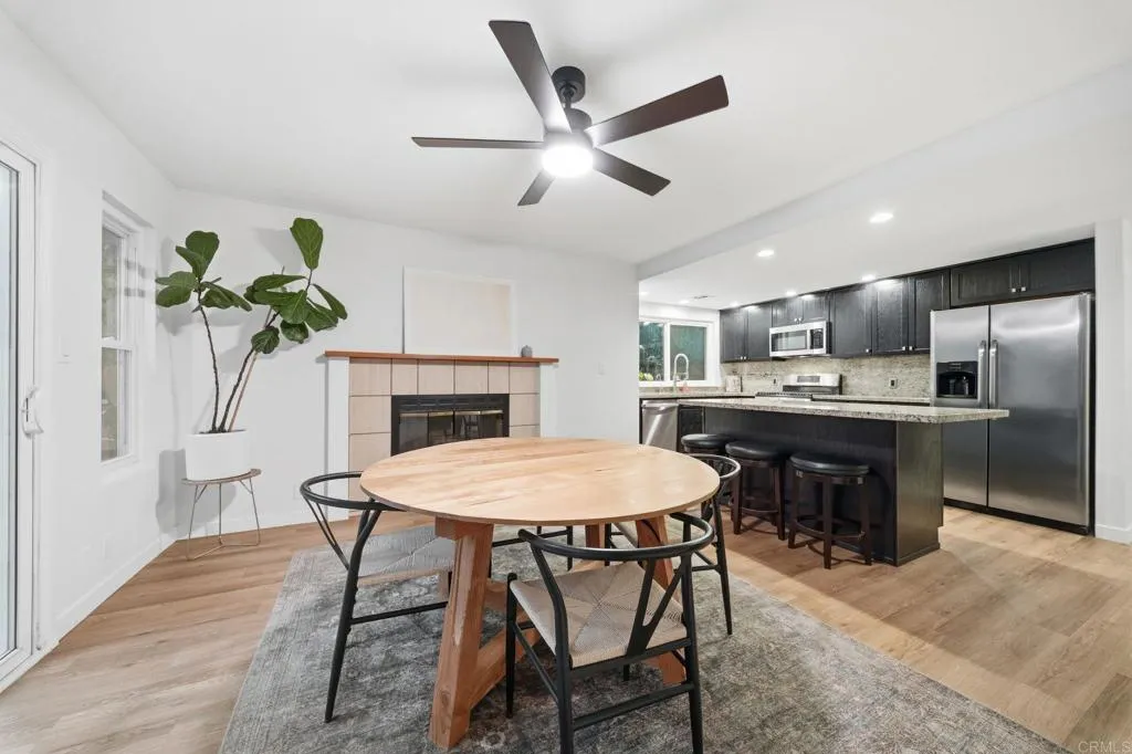 https://cdn.realtyfeed.com/cdn/127/306624734/2d851821d369981a87265ae5504fc642.webp