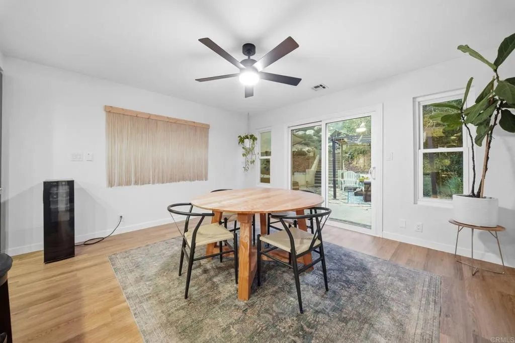 https://cdn.realtyfeed.com/cdn/127/306624734/3ff960527749ef83f129a9f8314775ad.webp