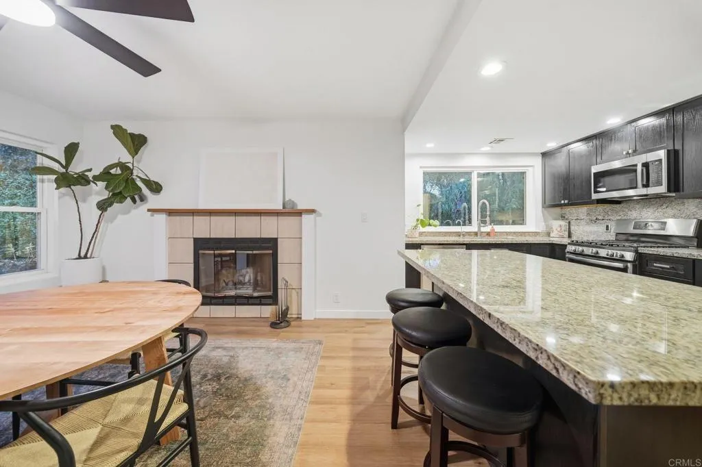https://cdn.realtyfeed.com/cdn/127/306624734/57c464660f99487ff65e8d95250529ae.webp