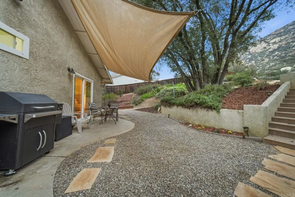 https://cdn.realtyfeed.com/cdn/127/306624734/89718fa3ca5c6a00c95a998d4a6d7e12.webp