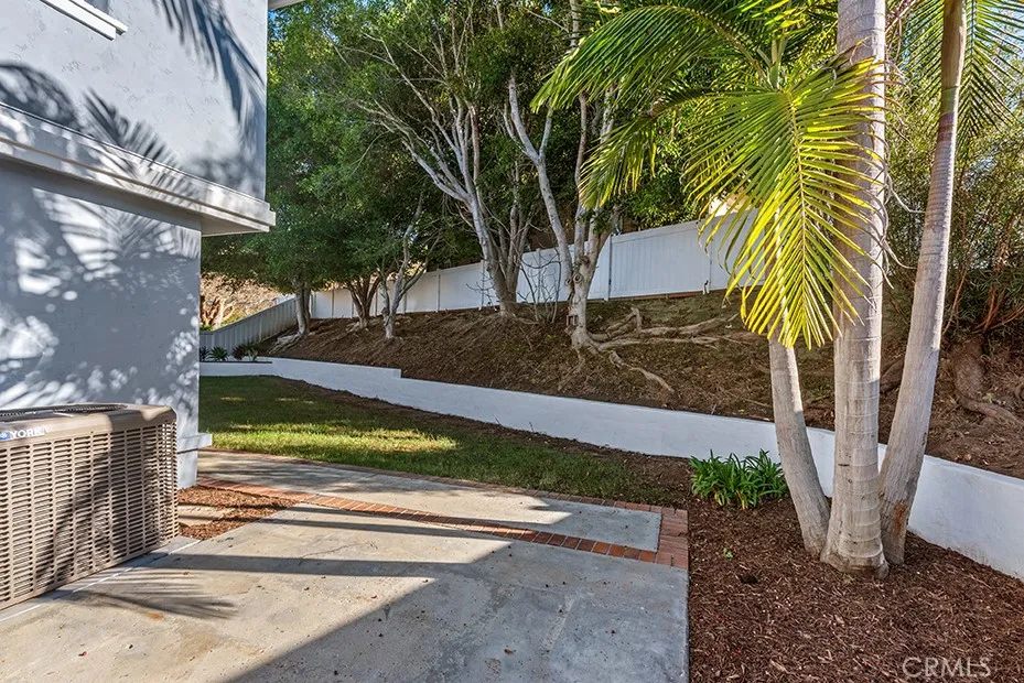 https://cdn.realtyfeed.com/cdn/127/306624735/0323417b5772d5ae113587a6297e5c3e.webp