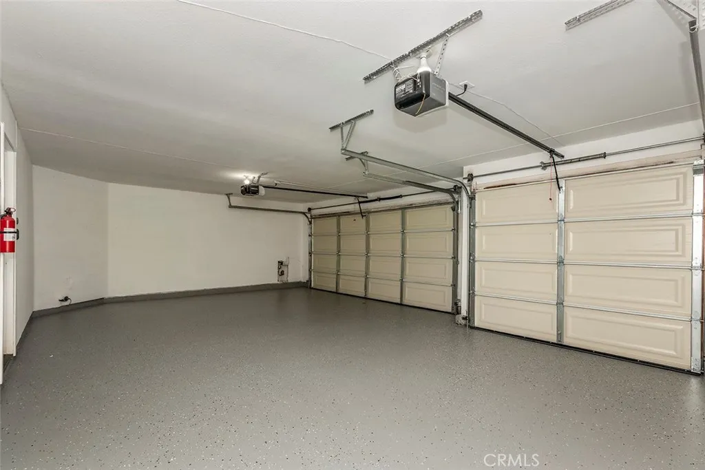 https://cdn.realtyfeed.com/cdn/127/306624735/ab00d4542b744b8f818cae3c63b71398.webp