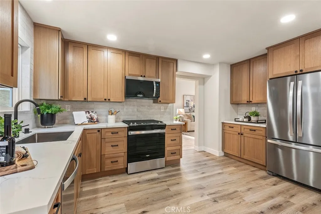 https://cdn.realtyfeed.com/cdn/127/306624735/b4f8e96637125d51f8dee9fd26ba428a.webp