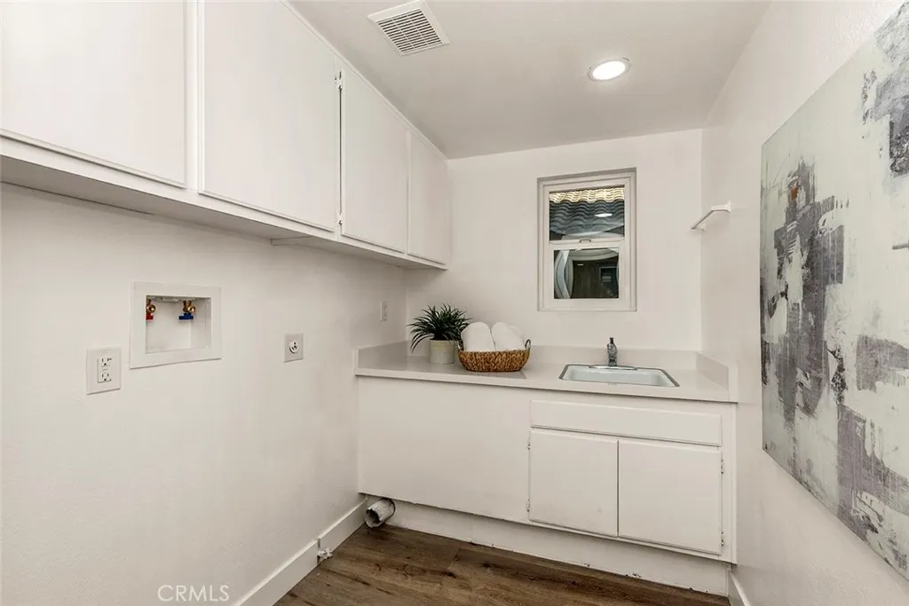 https://cdn.realtyfeed.com/cdn/127/306624735/c9be8665d67a3e2916b6f5a694c6a3f8.webp