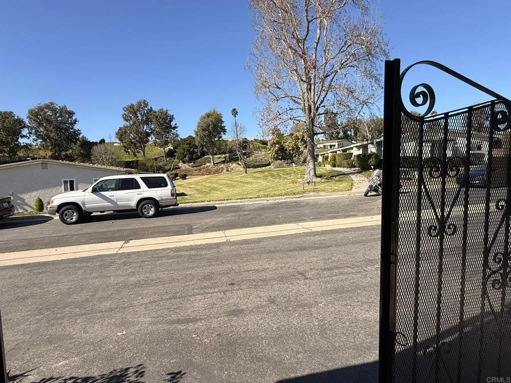 https://cdn.realtyfeed.com/cdn/127/306624758/972ab11bdcc3455767a8caca522fc5f6.webp