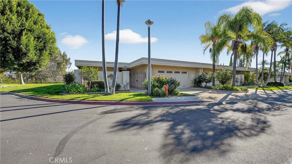 5596 Vista Del Mando South Unit A, Laguna Woods, CA 92637