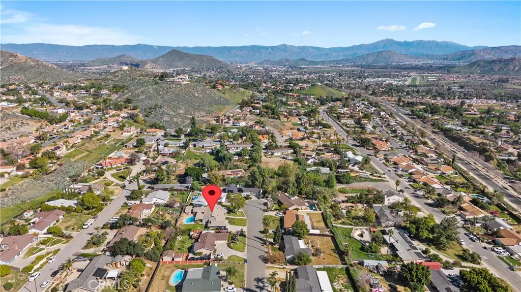 7171 Font Avenue, Jurupa Valley, CA, 92509