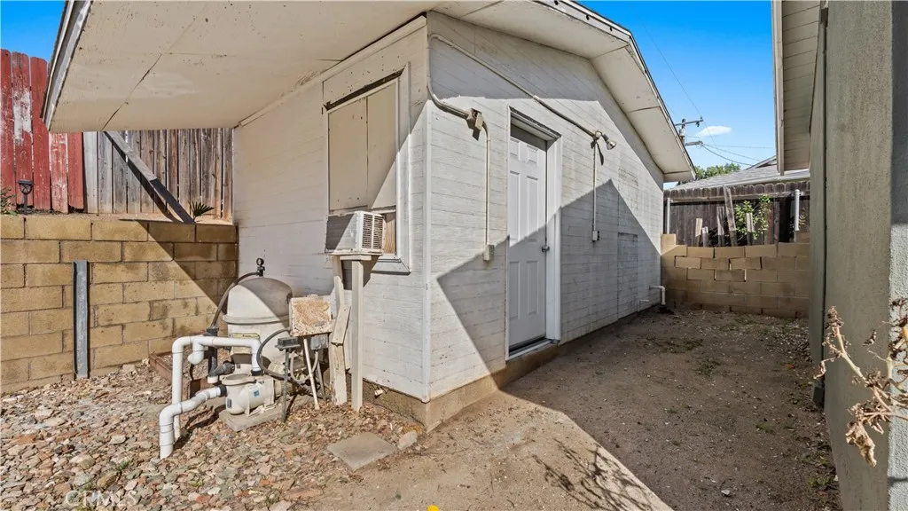 7171 Font Avenue, Jurupa Valley, CA, 92509