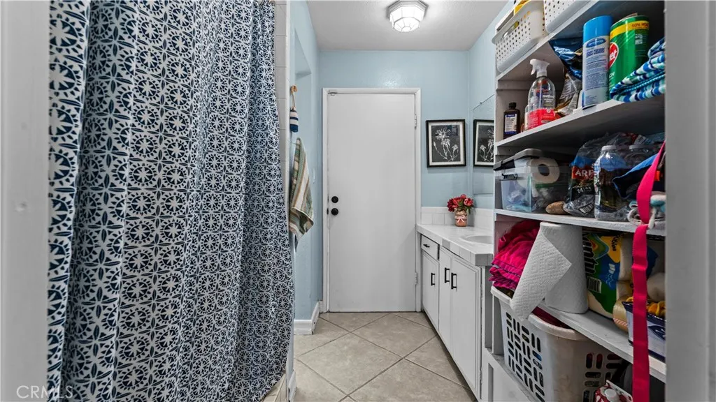 7171 Font Avenue, Jurupa Valley, CA, 92509