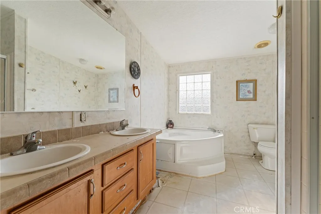 14556 E Tehachapi Blvd Unit 105, Tehachapi, CA 93561 - Photo 5 of 13, Tehachapi, CA