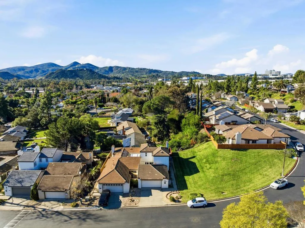 1837 Cathedral, Escondido, CA, 92029