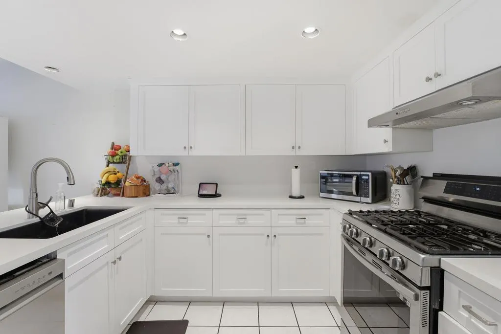 1837 Cathedral, Escondido, CA, 92029