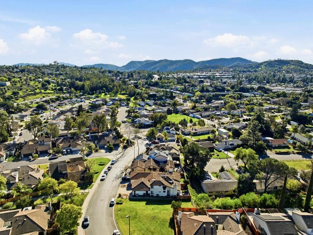 1837 Cathedral, Escondido, CA, 92029