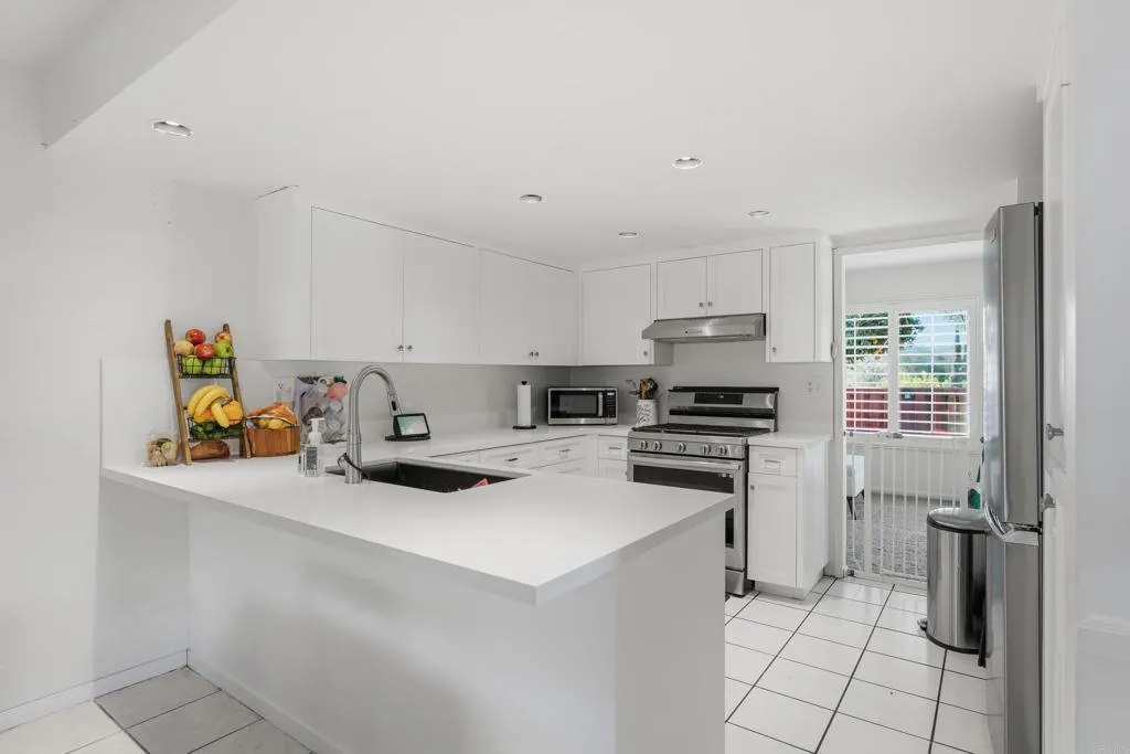1837 Cathedral, Escondido, CA, 92029
