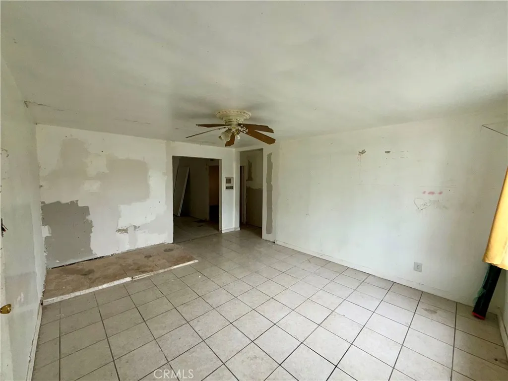 569 Flicker, San Diego, CA 92114 - Photo 3 of 27, San Diego, CA