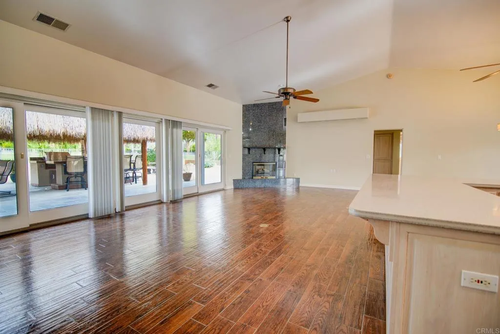 https://cdn.realtyfeed.com/cdn/127/306624970/1ee313b0e0d55647defeb0967d7d78fc.webp