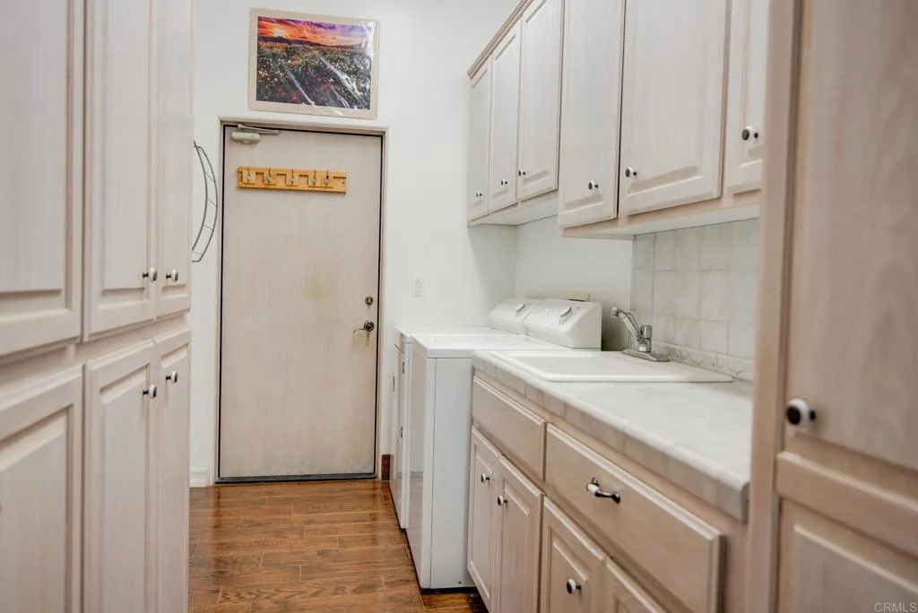 https://cdn.realtyfeed.com/cdn/127/306624970/389e9c37d4c3f6b1c0093e20075be40e.webp
