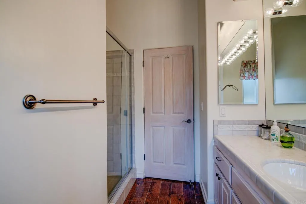 https://cdn.realtyfeed.com/cdn/127/306624970/3de11eeb5bd23858437f3074a25ce702.webp