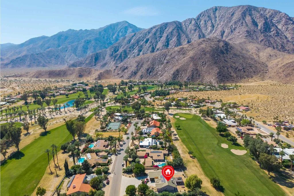 https://cdn.realtyfeed.com/cdn/127/306624970/8db78c5f0b91a70375bc2175f5b47a1a.webp