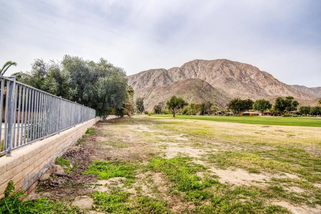 https://cdn.realtyfeed.com/cdn/127/306624970/e8d8fb65676cc6639c954a91df1f0f87.webp