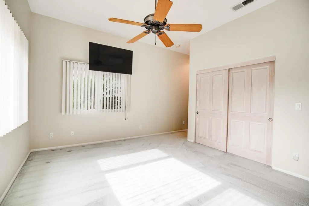 https://cdn.realtyfeed.com/cdn/127/306624970/ef557d3cc3a059e1d3aba56e419dc970.webp