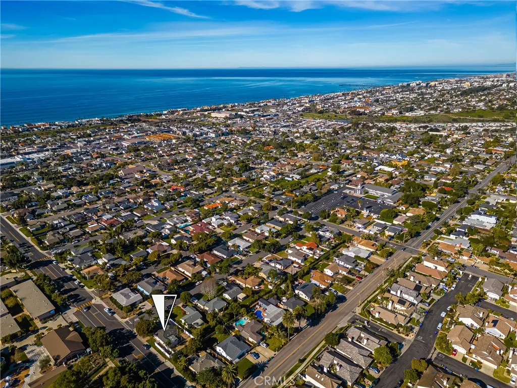 https://cdn.realtyfeed.com/cdn/127/306625033/046515fe0ddddca7136f01350d35da12.webp