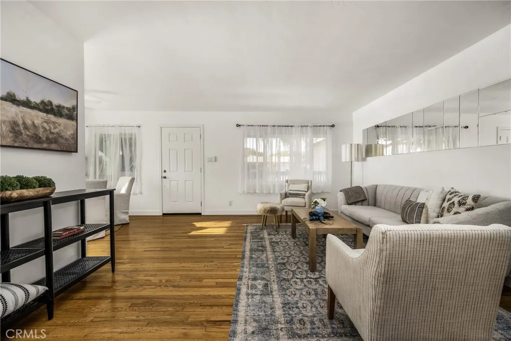 https://cdn.realtyfeed.com/cdn/127/306625033/11061a5a983dda68142205debeabab4d.webp