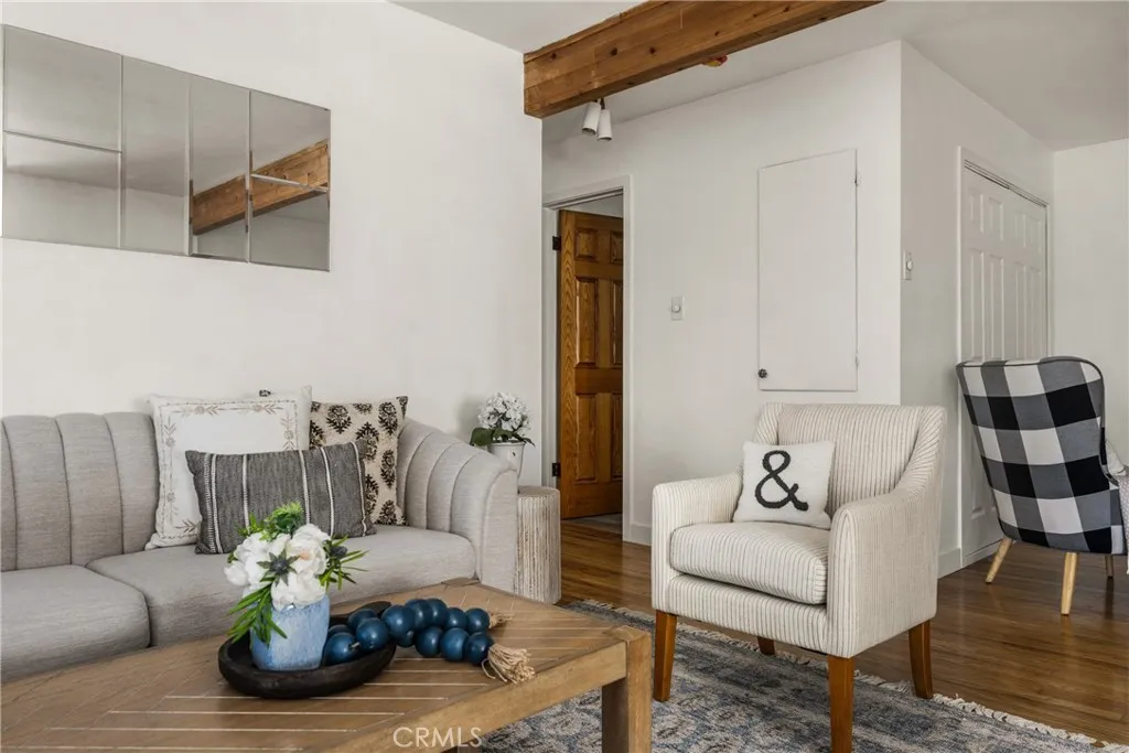 https://cdn.realtyfeed.com/cdn/127/306625033/e09c5785397f80c93f35a45ee036b644.webp