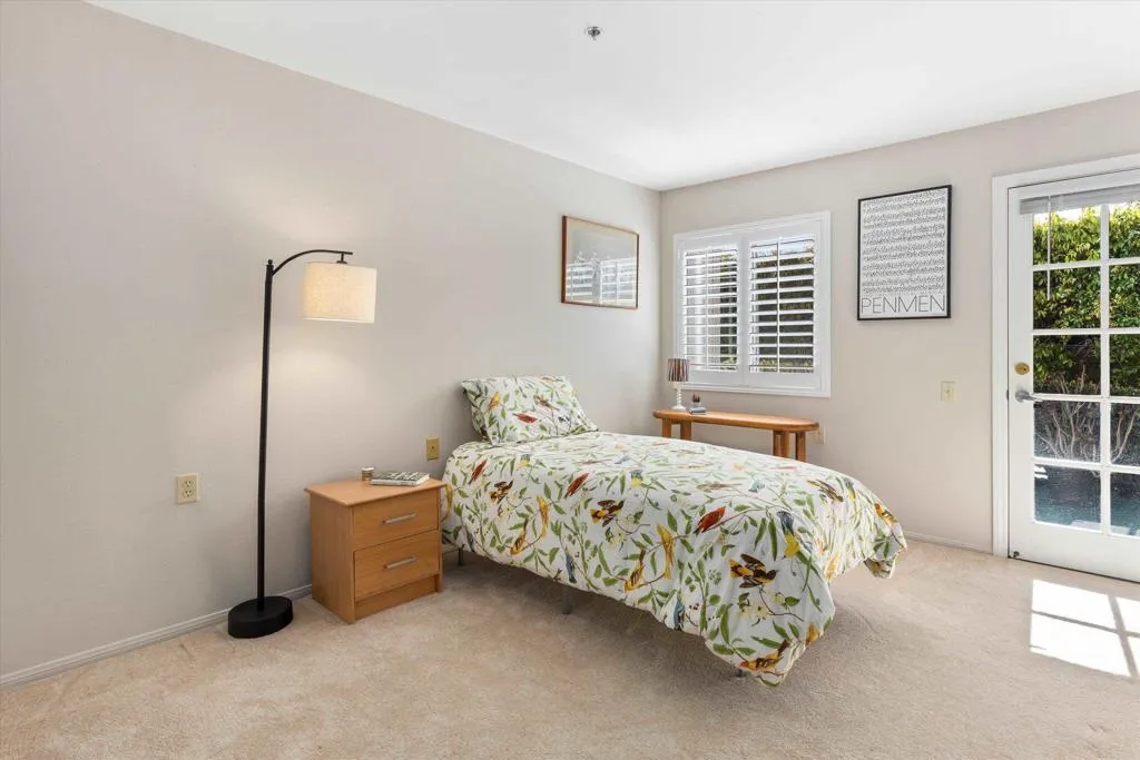 https://cdn.realtyfeed.com/cdn/127/306625040/046eb29f88206761efcf267bb83c27b8.webp