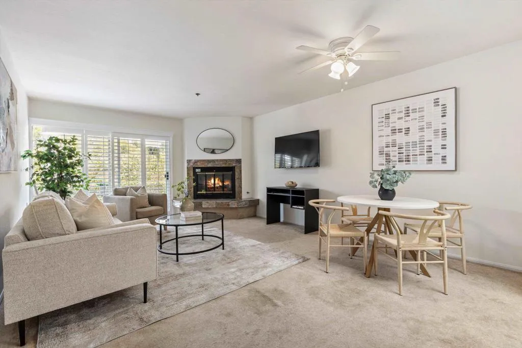 https://cdn.realtyfeed.com/cdn/127/306625040/2374ca4bac854280f6d4860f7d96ad14.webp