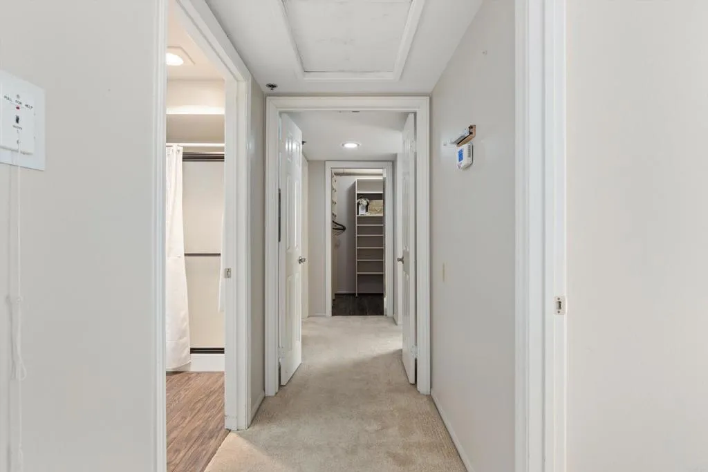 https://cdn.realtyfeed.com/cdn/127/306625040/bb6851a279faf9b2df661e67a33e8182.webp