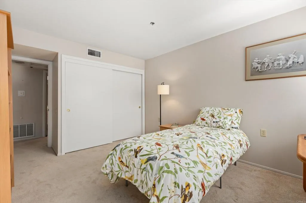 https://cdn.realtyfeed.com/cdn/127/306625040/e49a288b21acfdcfd9da17156d86e477.webp