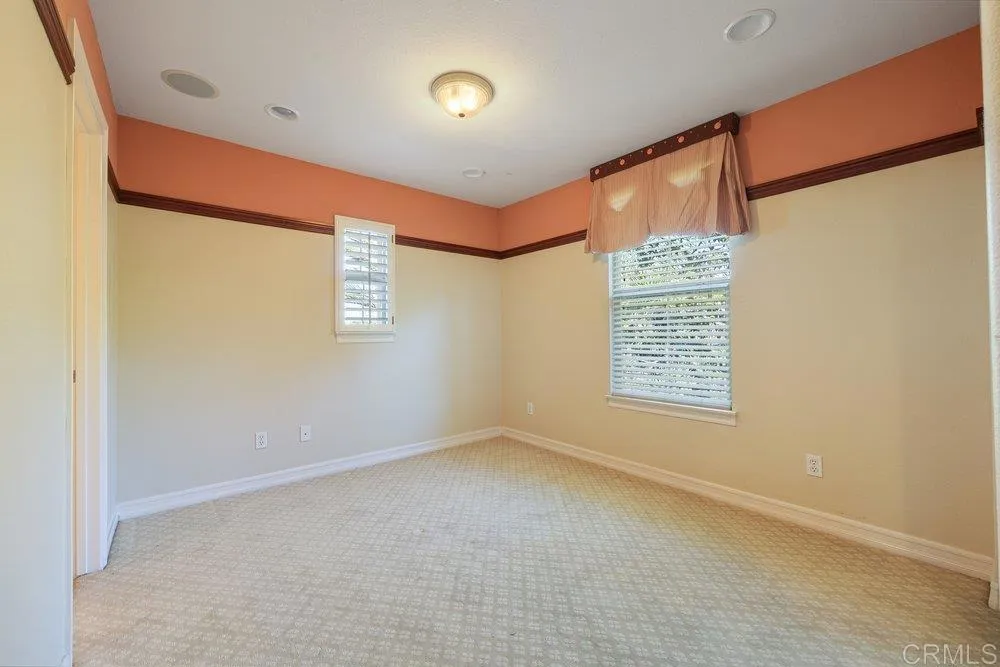 https://cdn.realtyfeed.com/cdn/127/306625072/9acef16319e676cba1aa950a3856d4c6.webp