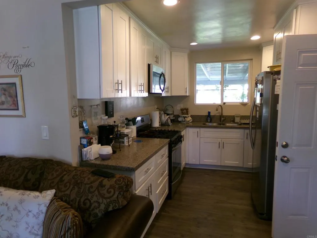 https://cdn.realtyfeed.com/cdn/127/306625121/ccad8995e54ff0c2820de4ba9af1faf6.webp