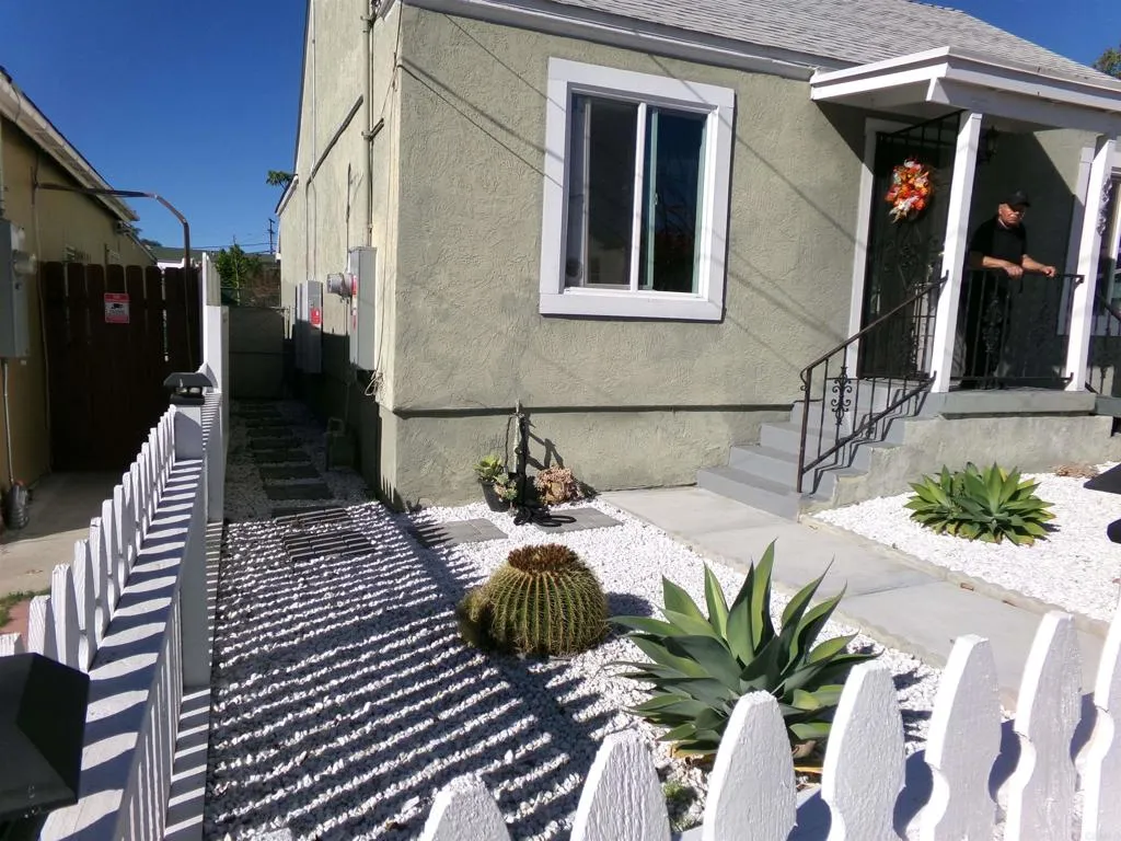 https://cdn.realtyfeed.com/cdn/127/306625121/e351fd4b18274c9ae04db5aa1d456c32.webp
