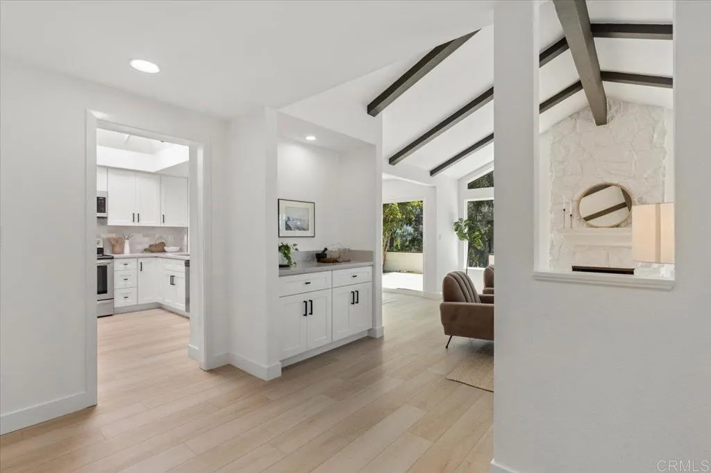 https://cdn.realtyfeed.com/cdn/127/306625167/ba676bfe7f8ae70876001315ff53e843.webp
