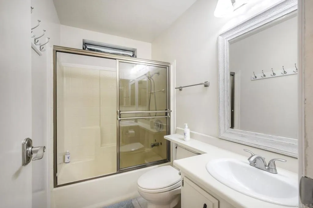 https://cdn.realtyfeed.com/cdn/127/306625228/ff6f921b3876a3fc72c62ce000c38c4a.webp