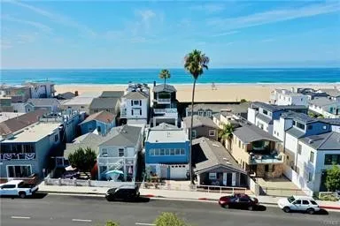 1825 W Balboa Boulevard