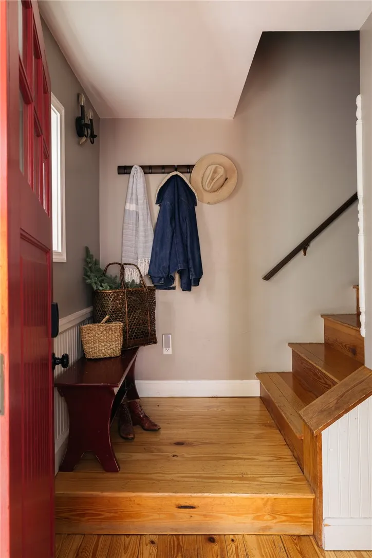 310 Bret Harte, Lake Arrowhead, CA 92352 - Photo 4 of 28, Lake Arrowhead, CA