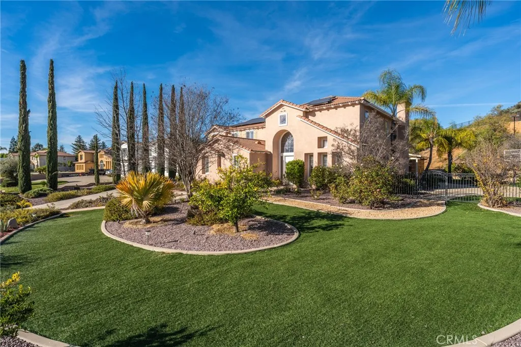 Redlands, CA 92373