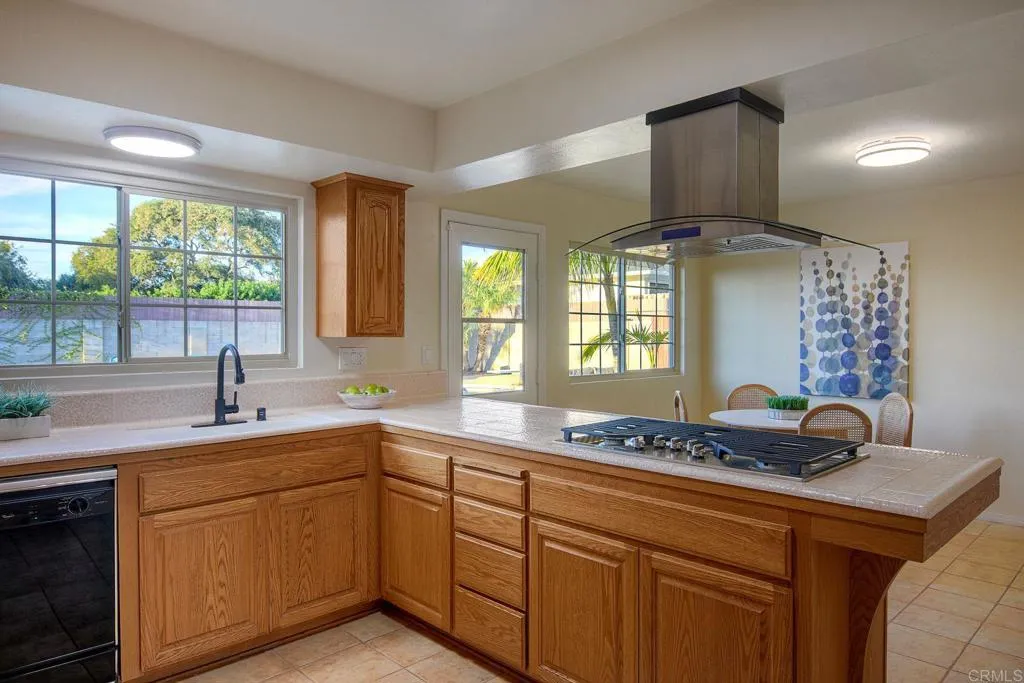 https://cdn.realtyfeed.com/cdn/127/306625312/21f19786068236445b8a017f665d0642.webp