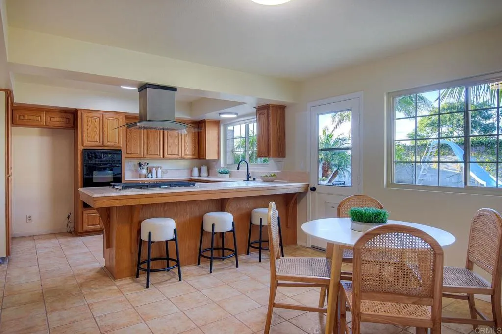 https://cdn.realtyfeed.com/cdn/127/306625312/51c9493807570381281d061329af0e1c.webp