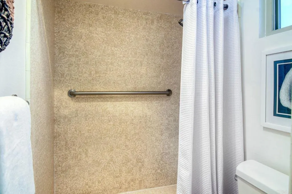 https://cdn.realtyfeed.com/cdn/127/306625312/da6eda569b87f32ede1596c097478421.webp