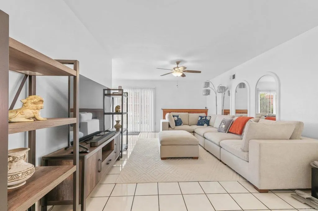 https://cdn.realtyfeed.com/cdn/127/306625338/2e2857a42d495669b787519f7120f122.webp